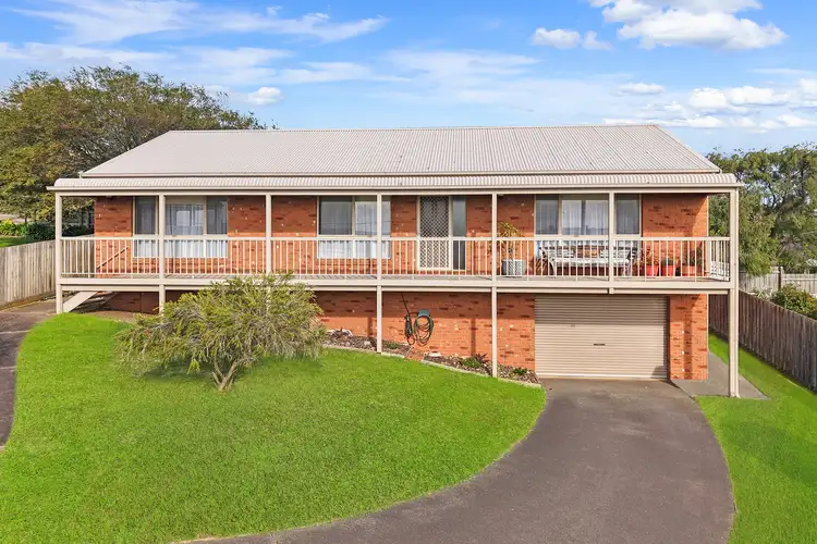 2/9 Holly Court