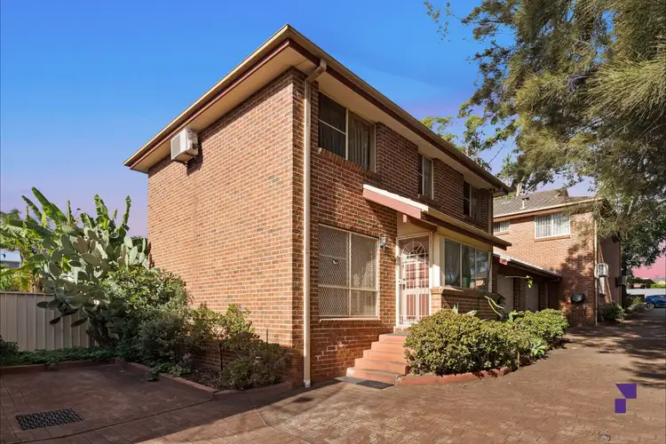 2/128b Wilbur Street