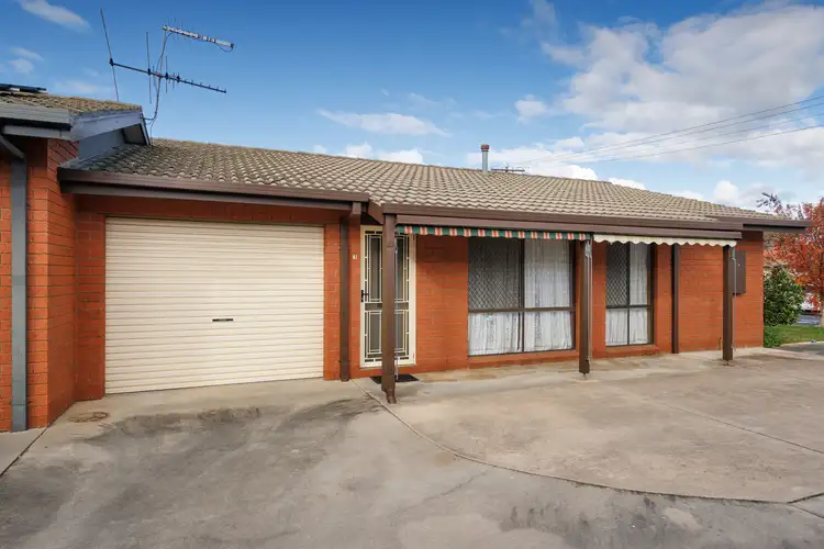 1/7 Waratah Way
