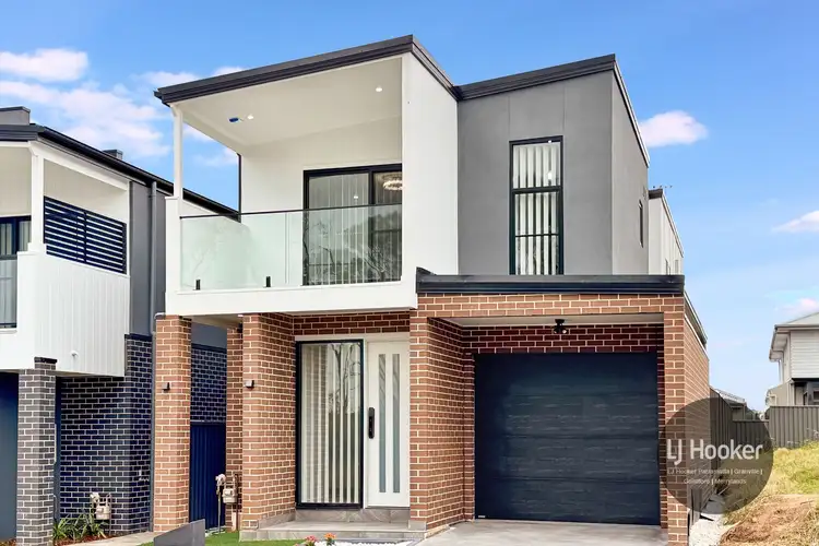 45 Ursa Street