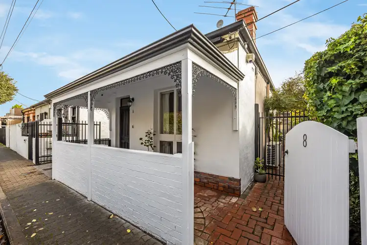 8 Tynte Place