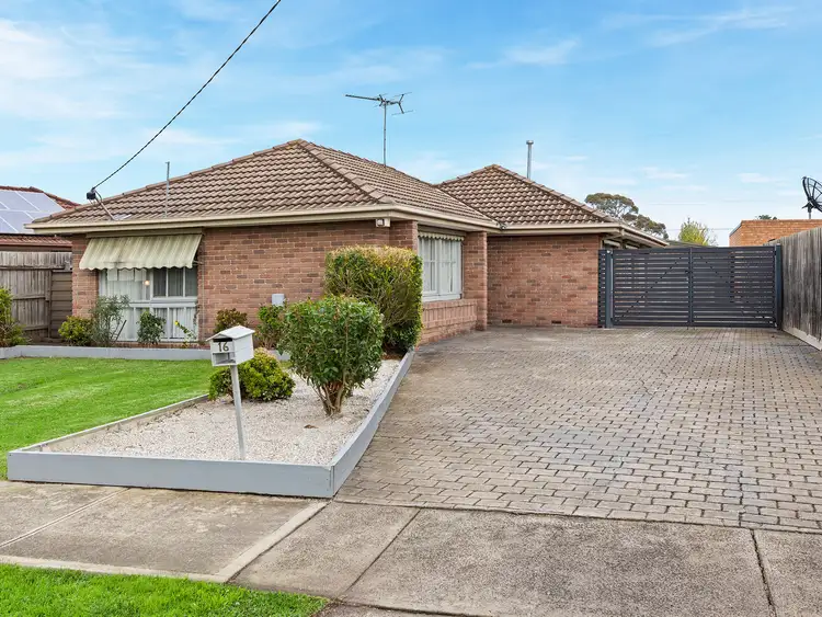 16 Valewood Drive