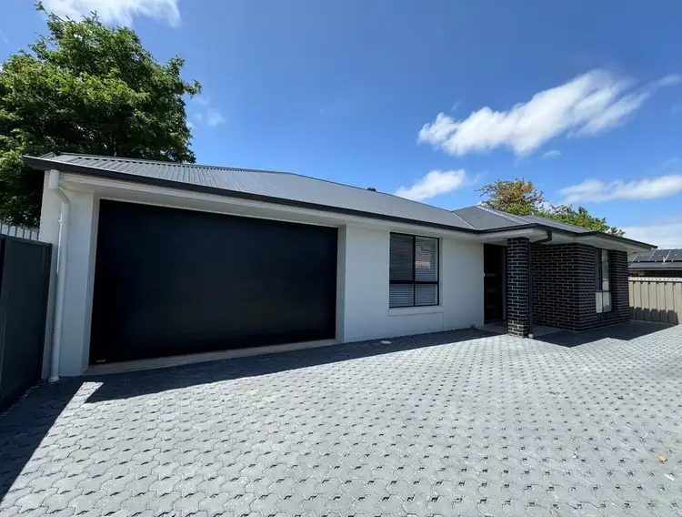 27A Greville Avenue