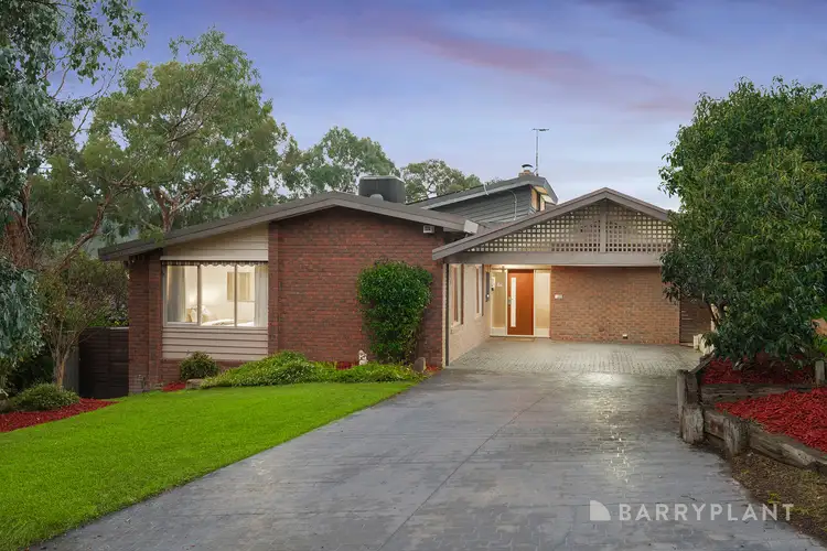 4 Loorea Court