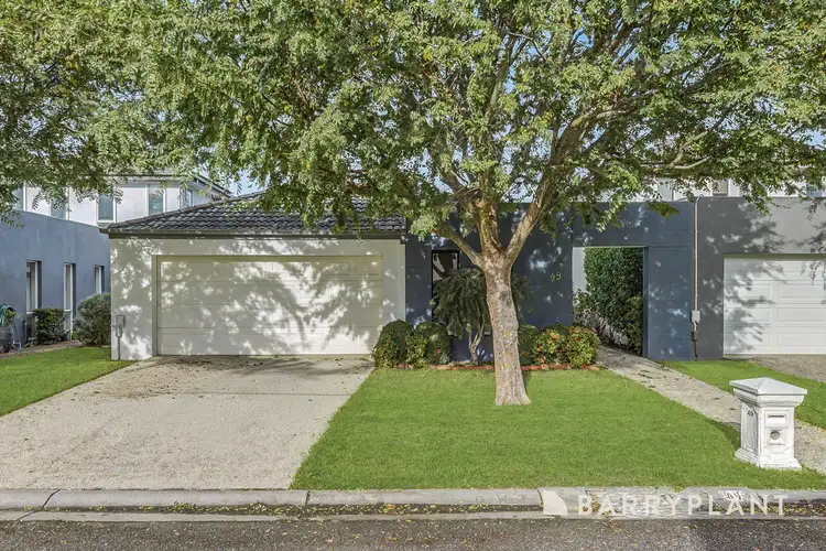 49 Sovereign Manors Crescent