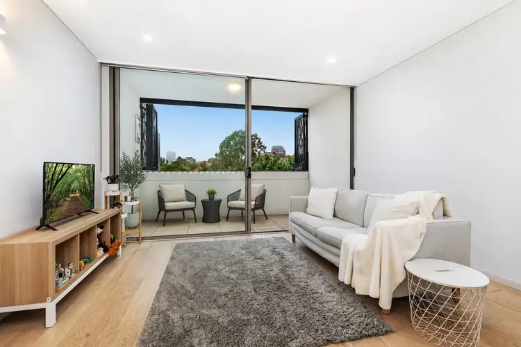 18/12-16 Berry Street
