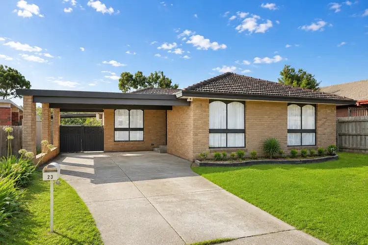 23 Roseland Crescent