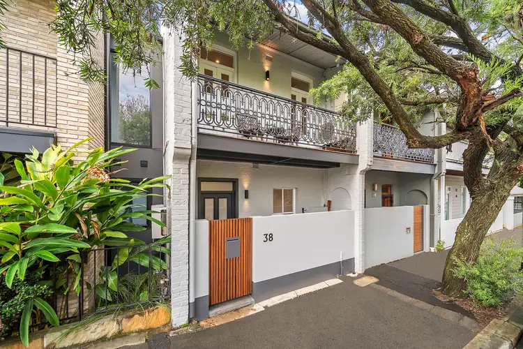 38 Mullens Street