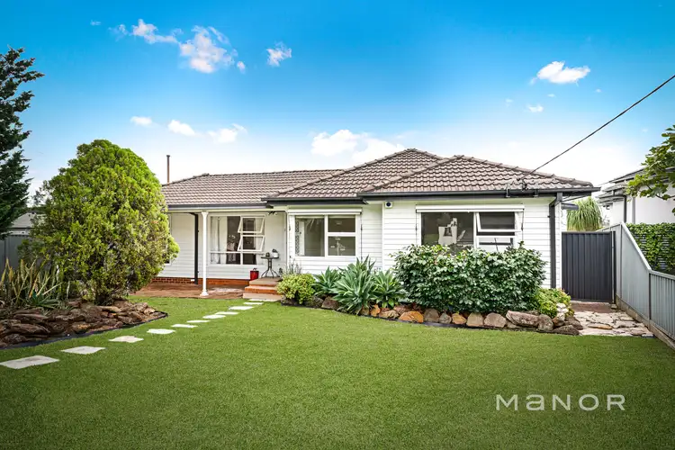 1 Maple Place