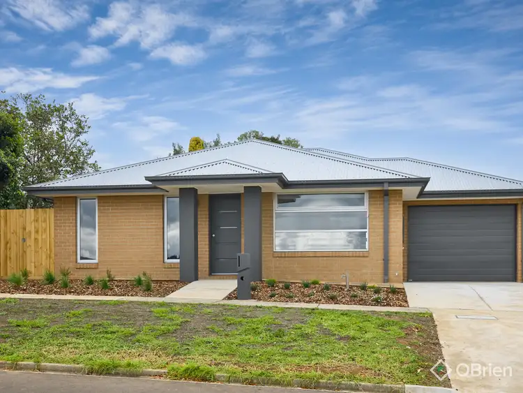 2B Edward Street