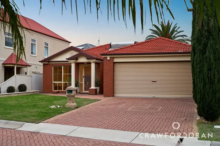 8 Mawson Close, Tennyson SA 5022