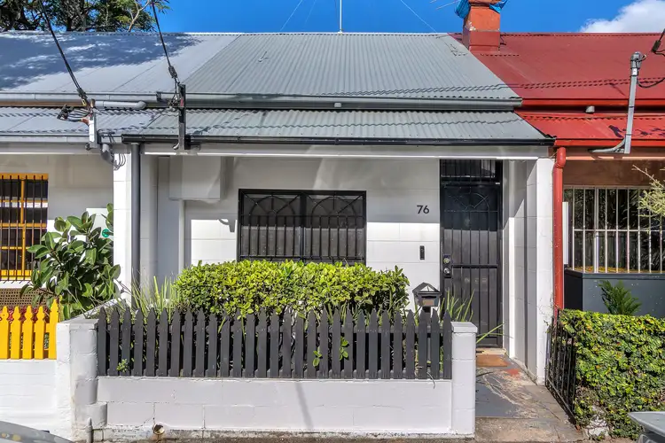 76 Margaret Street