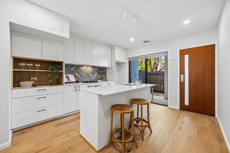 15/8 McGowan Place