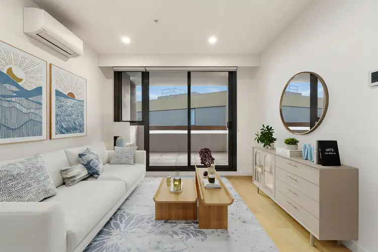 211/2 Main Road