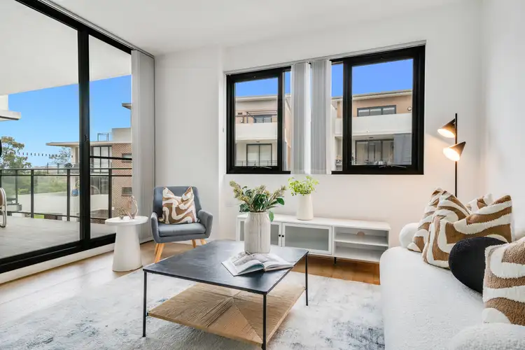 305/4 Gerbera Place
