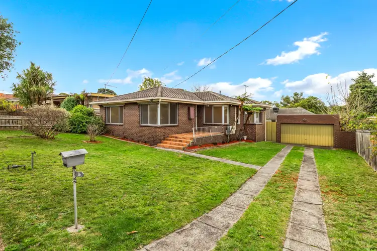 13 Lee Street