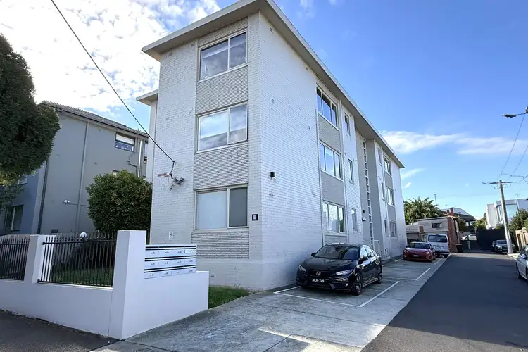11/18 Normanby Street