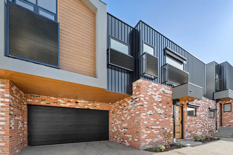 2/8 Ramleh Road