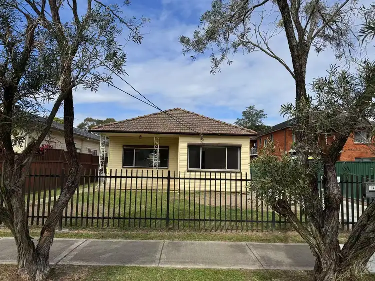 14 Elizabeth Street