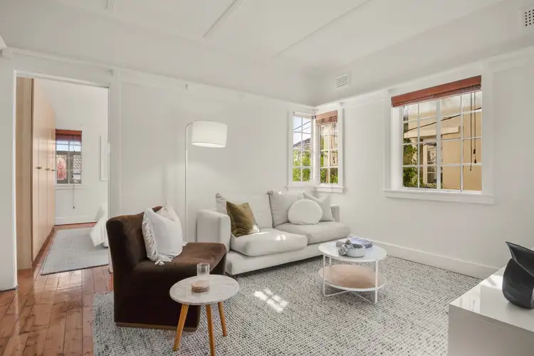 3/17a Fort Street