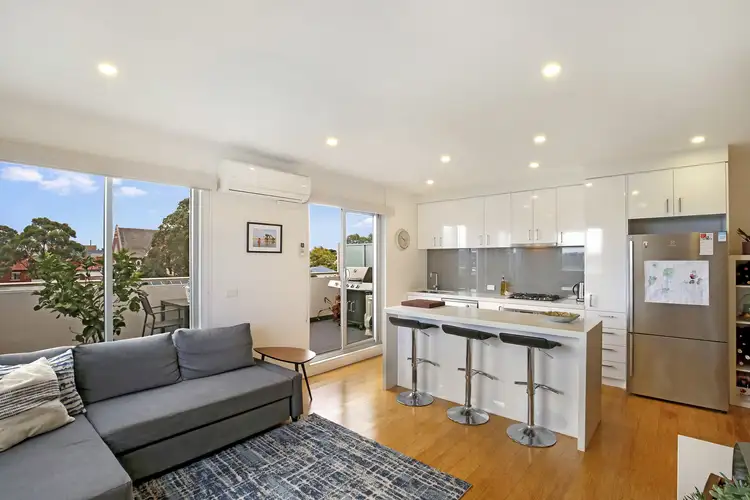 403/33 Seymour Street