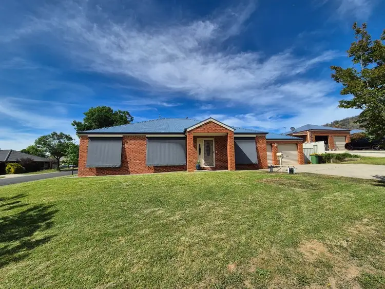 1 Carnoustie Avenue
