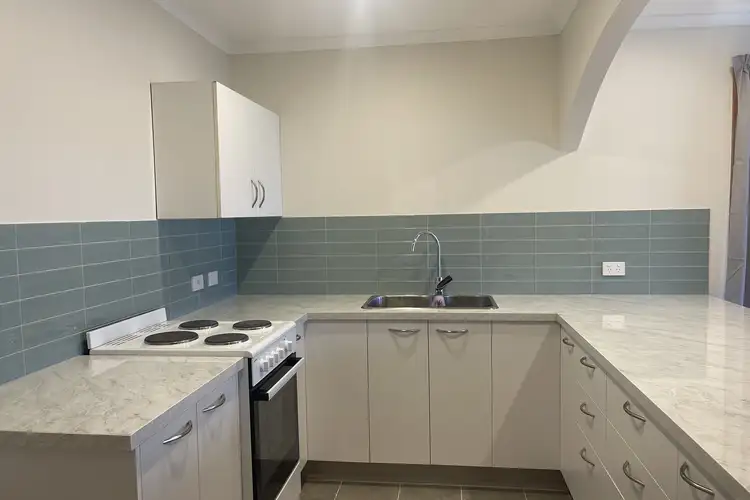 1/20 Walker Street