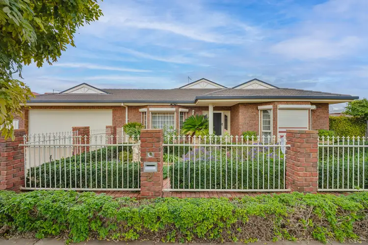 2 Emerald Drive