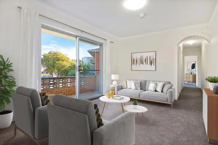 10/8 Westminster Avenue