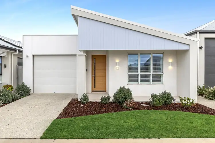 22 Larus Drive