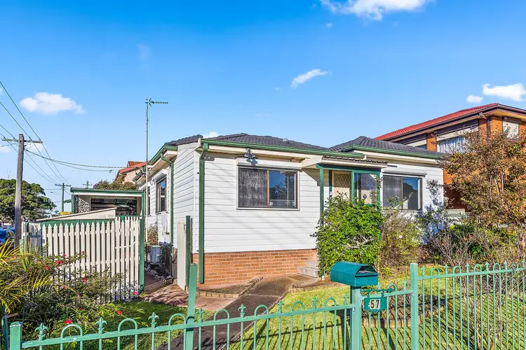 57 Gladstone Street