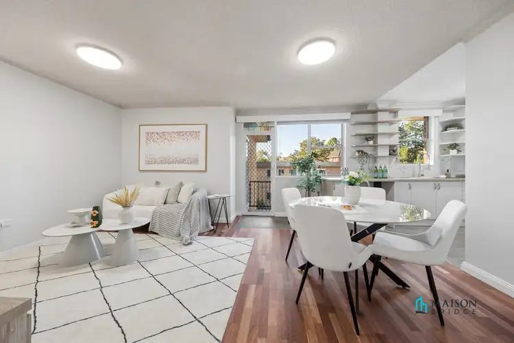 9/54 Doomben Avenue