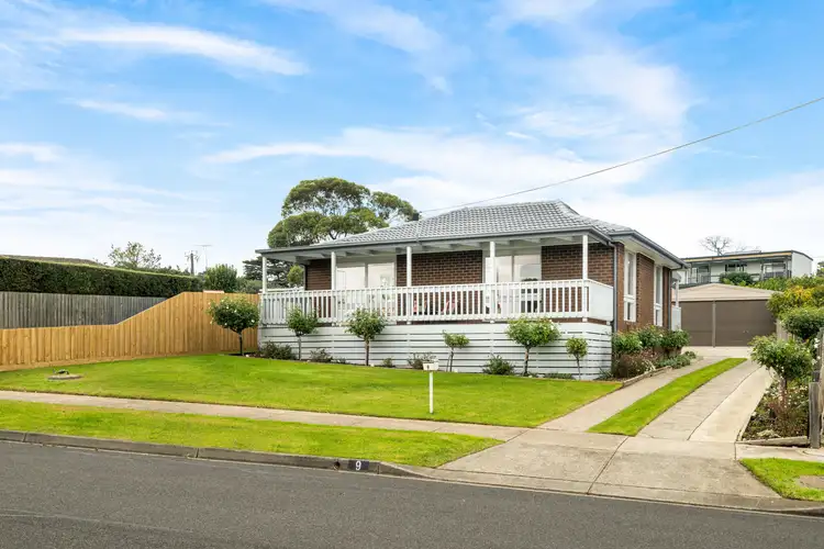 9 Hawthorn Street