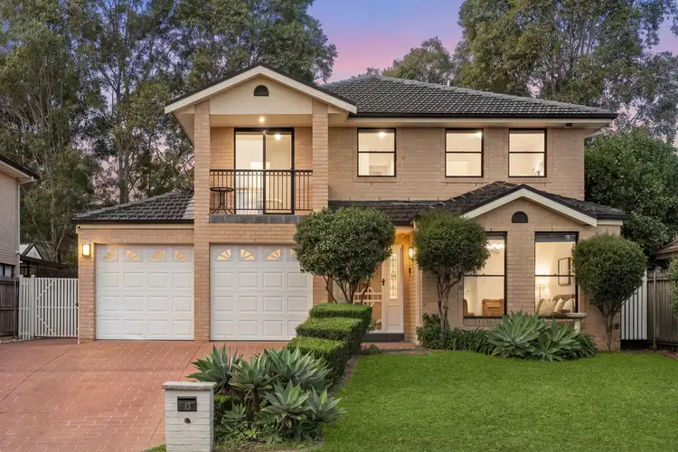 17 Kentwell Crescent