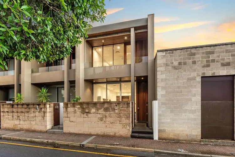 2 Florence Street