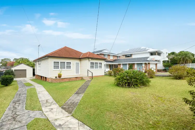 108 Telopea Avenue