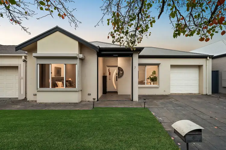7 Freycinet Street