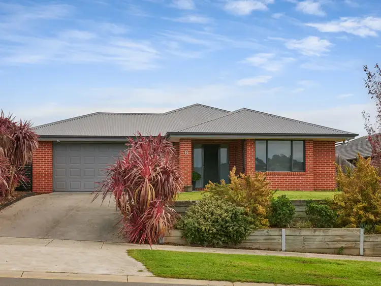 6 Byron Drive