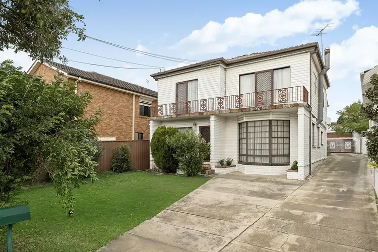 281 Woniora Road