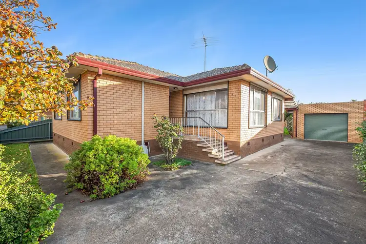 27 Willow Crescent