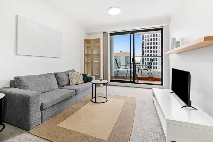 2504/5 Hosking Place