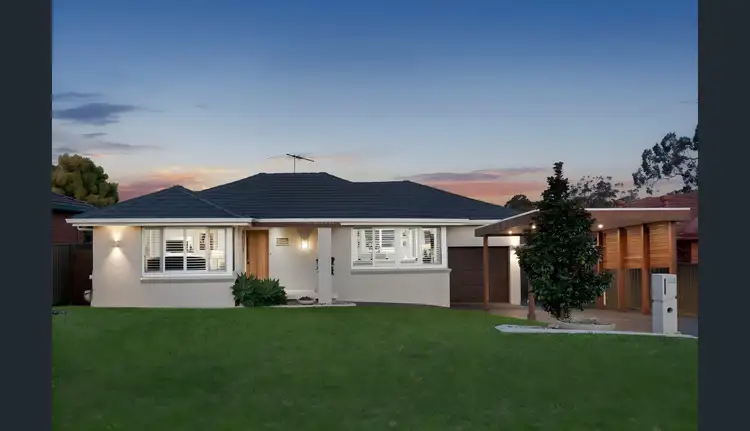 5 Tarana Crescent