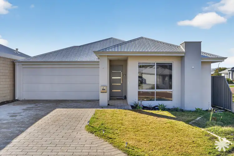 47 Carinata Crescent
