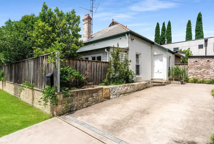 19 Funston Street