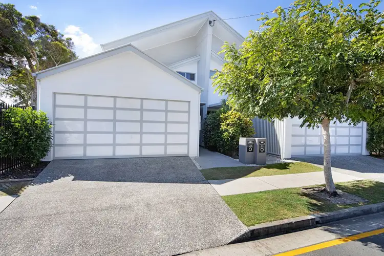 23 Nineteenth Avenue