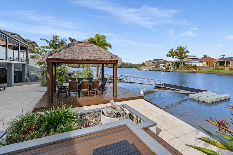 16 Bosun Boulevard