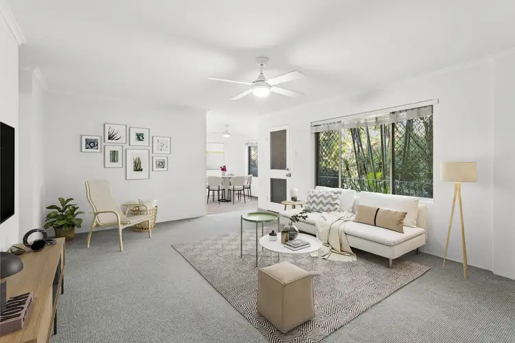 6/7 Western Avenue