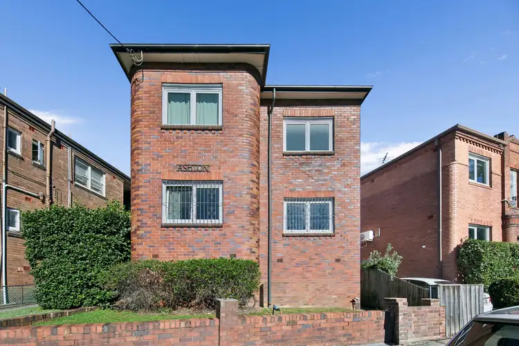 2/1 Aubrey Street