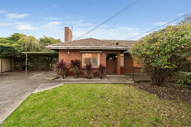 9 Dedrick Grove