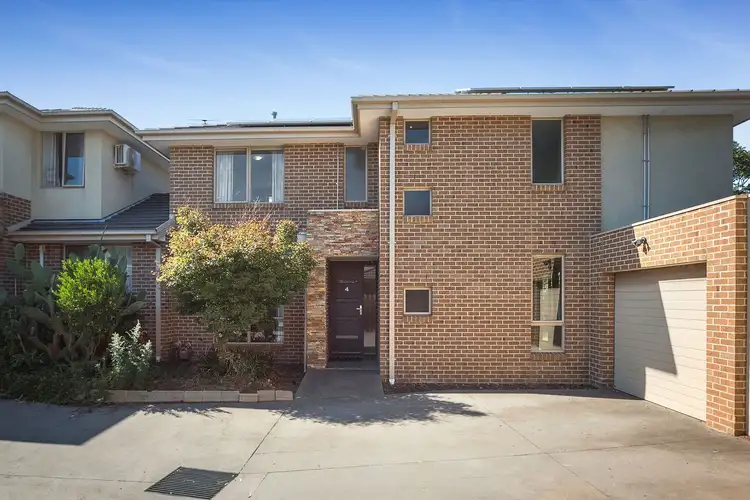 4/108 Kanooka Grove